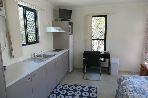 Mt Isa City Motel - Pubs and Clubs 2
