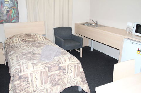 Mt Isa Irish Club Accommodation - Pubs and Clubs 1