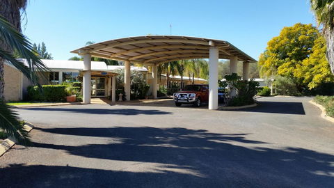 Mulga Country Motor Inn - Pubs and Clubs 0