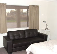 Murray Valley Motel - Pubs and Clubs