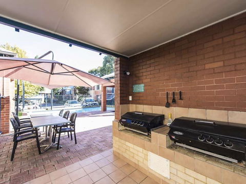 Subiaco Village 20 - Go Out 18