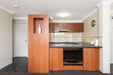 Subiaco Village 20 - Go Out 6
