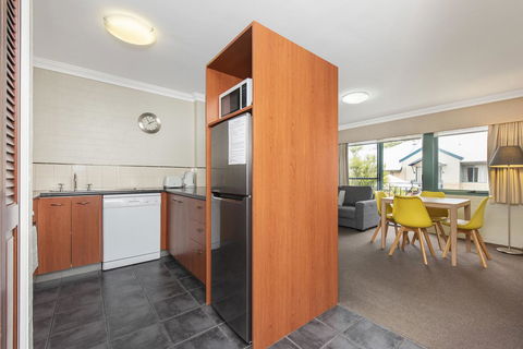 Subiaco Village 20 - Go Out 9