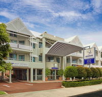 Broadwater Resort Como - Pubs and Clubs