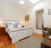 Spencer Suites Albany - Go Out