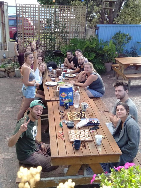 1849 Backpackers Albany - Go Out 3