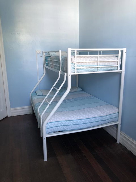 1849 Backpackers Albany - Go Out 8