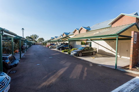 Perth Ascot Central Apartment Hotel Official - Go Out 6
