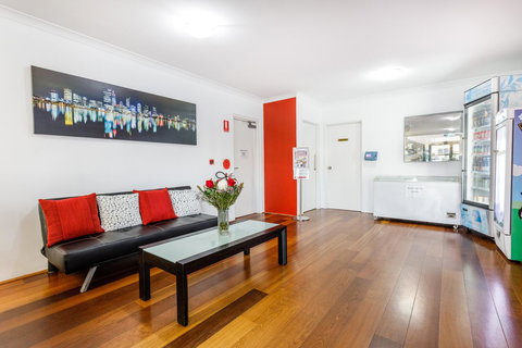 Perth Ascot Central Apartment Hotel Official - Go Out 8
