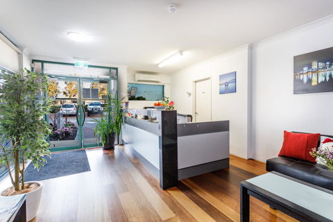 Perth Ascot Central Apartment Hotel Official - Go Out 7