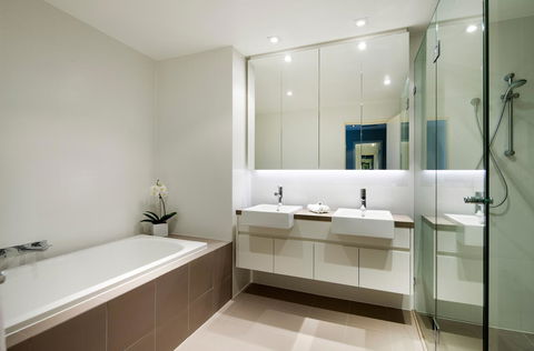 Claremont Quarter Luxury Apartment - Pubs and Clubs 7