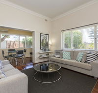Cottesloe Bel-Air Apartment - Pubs and Clubs