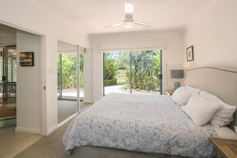 Bayshore Beachside Resort - Go Out 8