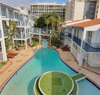 West Beach Lagoon 218 Great value - Pubs and Clubs