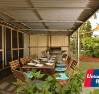 Midgard Cottage - Great location  close to airport - Pubs and Clubs