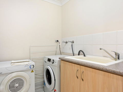 Cooper Street - Pubs and Clubs 36