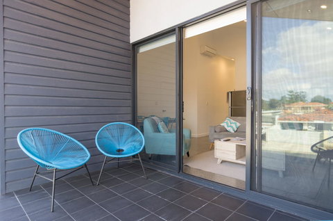Sunset Place Apartments - Pubs and Clubs 39