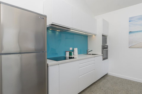 Sunset Place Apartments - Pubs and Clubs 40