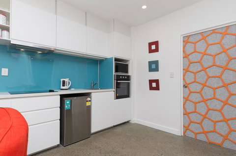 Sunset Place Apartments - Pubs and Clubs 6