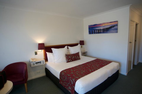 SureStay Hotel By Best Western The Clarence On Melville - Pubs and Clubs 28
