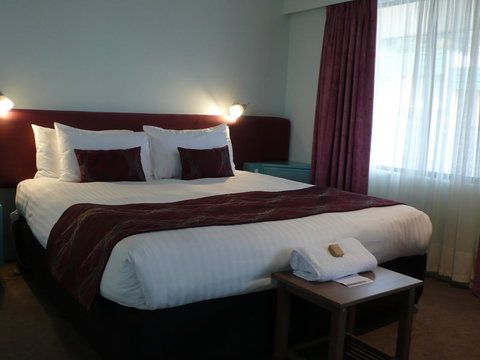 SureStay Hotel By Best Western The Clarence On Melville - Pubs and Clubs 32