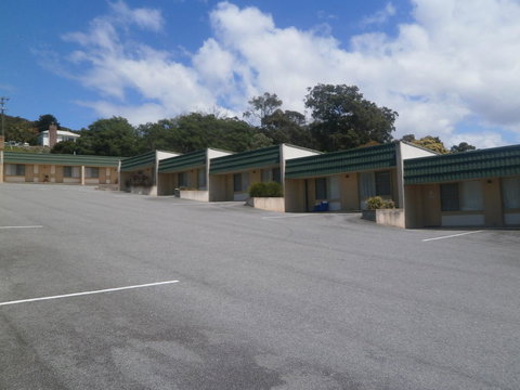 SureStay Hotel By Best Western The Clarence On Melville - Pubs and Clubs 35
