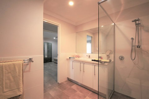 Studio Style Mindarie Marina - Pubs and Clubs 6