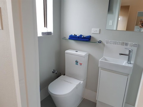 Mandurah Foreshore Motel - Pubs and Clubs 15