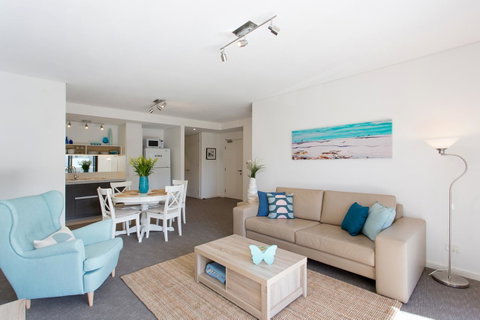 Beachside Living - South Fremantle - Go Out 0
