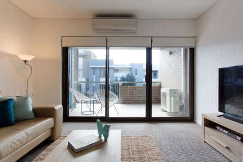 Beachside Living - South Fremantle - Go Out 13