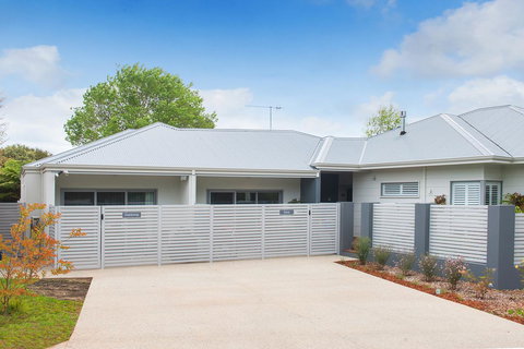 Churchill Studios - Pubs and Clubs 5