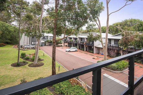 Margarets Forest - Pubs and Clubs 35