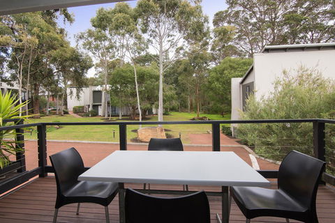 Margarets Forest - Pubs and Clubs 39