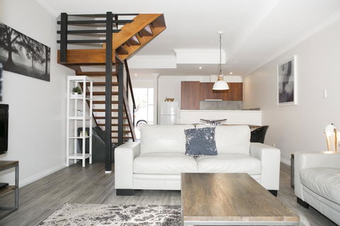 Margarets Forest - Pubs and Clubs 22