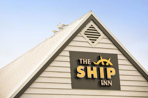 Nightcap At The Ship Inn - Go Out 37