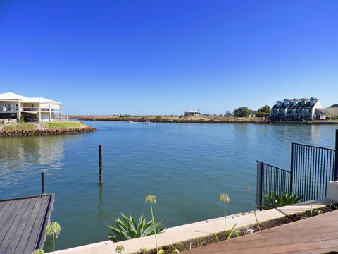 Oceans Edge - Busselton - Pubs and Clubs 15