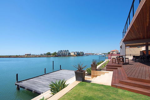 Oceans Edge - Busselton - Pubs and Clubs 2