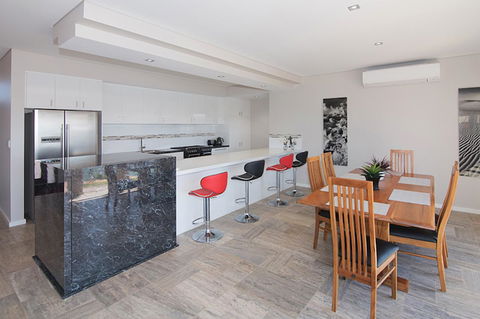 Oceans Edge - Busselton - Pubs and Clubs 10