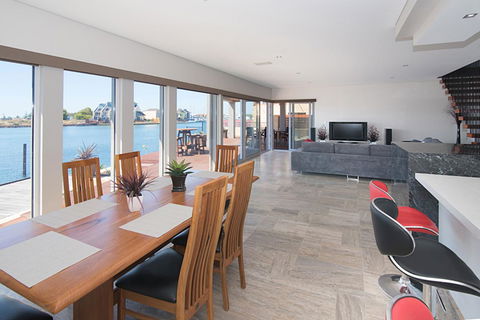 Oceans Edge - Busselton - Pubs and Clubs 9