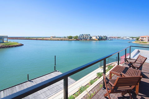 Oceans Edge - Busselton - Pubs and Clubs 1
