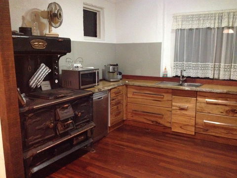 Nannup Bush Retreat - Pubs and Clubs 33