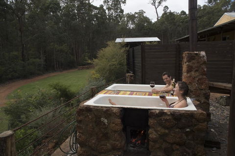 Nannup Bush Retreat - Pubs and Clubs 1