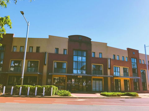 Joondalup City Hotel - Pubs and Clubs 0
