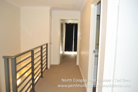 North Coogee Beach House - Go Out 6