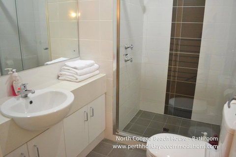 North Coogee Beach House - Go Out 11