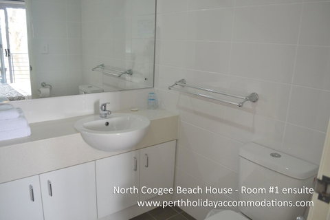 North Coogee Beach House - Go Out 21