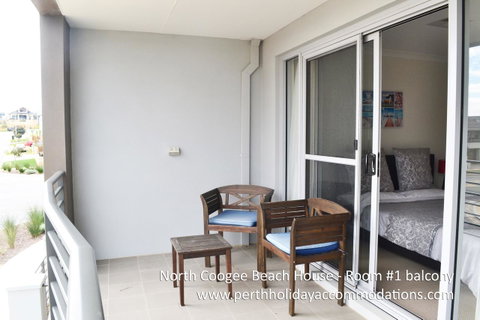 North Coogee Beach House - Go Out 7