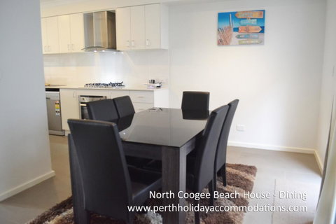 North Coogee Beach House - Go Out 19