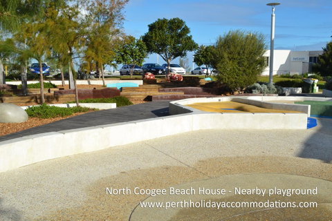 North Coogee Beach House - Go Out 23
