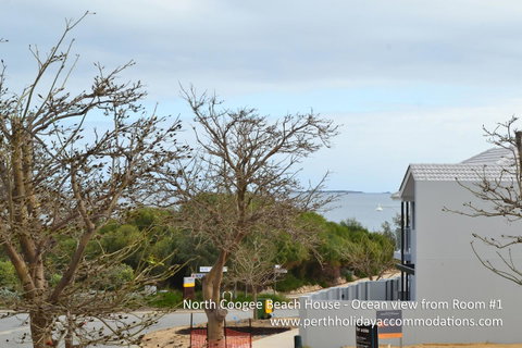 North Coogee Beach House - Go Out 8